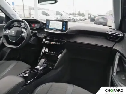 Photo 12 Peugeot 2008  PureTech 130 S&S EAT8