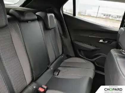 Photo 19 Peugeot 2008  PureTech 130 S&S EAT8