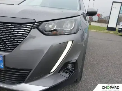 Photo 21 Peugeot 2008  PureTech 130 S&S EAT8