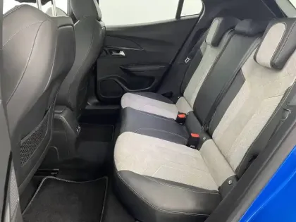 Photo 37 Peugeot 2008  Moteur électrique 136 ch