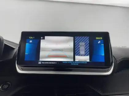 Photo 54 Peugeot 2008  Moteur électrique 136 ch