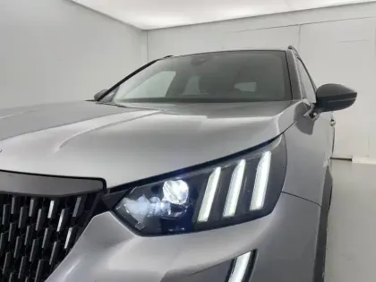 Photo 50 Peugeot 2008  PureTech 130 S&S EAT8