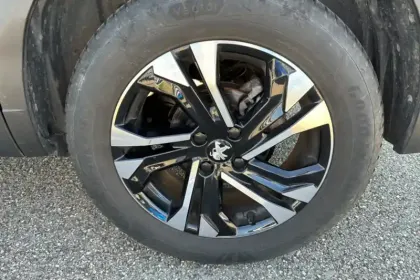 Photo 12 Peugeot 2008  PureTech 130 S&S EAT8