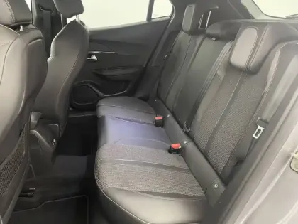 Photo 41 Peugeot 2008  PureTech 130 S&S EAT8