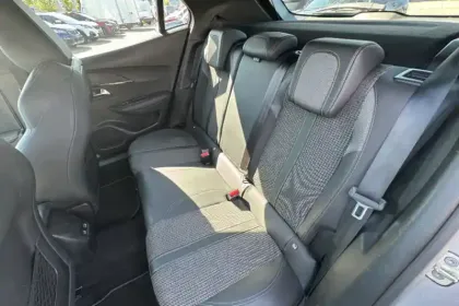 Photo 17 Peugeot 2008  PureTech 130 S&S EAT8