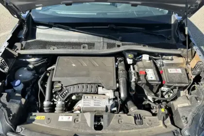 Photo 7 Peugeot 2008  PureTech 130 S&S EAT8