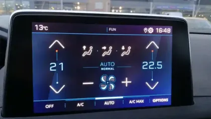 Photo 56 Peugeot 3008  Hybrid 136 e-DCS6