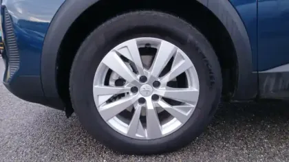 Photo 46 Peugeot 3008  Hybrid 136 e-DCS6