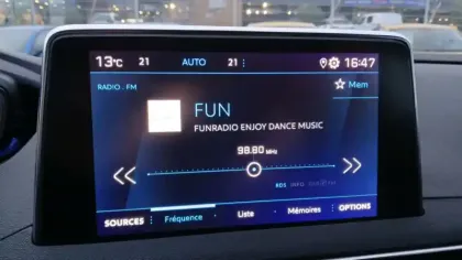 Photo 51 Peugeot 3008  Hybrid 136 e-DCS6