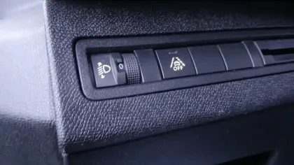 Photo 65 Peugeot 3008  Hybrid 136 e-DCS6