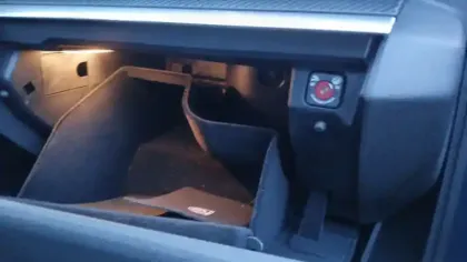 Photo 69 Peugeot 3008  Hybrid 136 e-DCS6