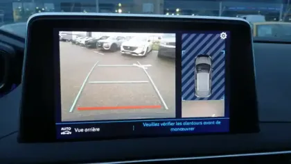 Photo 54 Peugeot 3008  Hybrid 136 e-DCS6