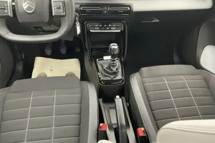 Photo 9 Citroën C3  Turbo 100 ch BVM6