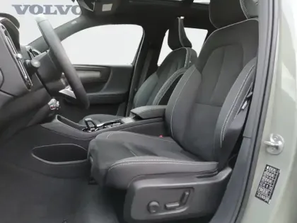 Photo 6 Volvo Xc40  B3 163 ch DCT7