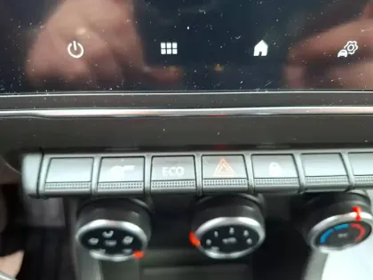 Photo 27 Renault Clio  TCe 100 GPL - 21