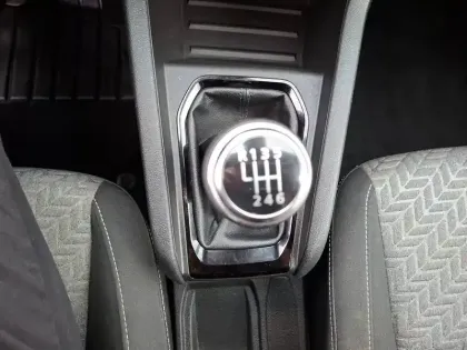 Photo 30 Renault Clio  TCe 100 GPL - 21