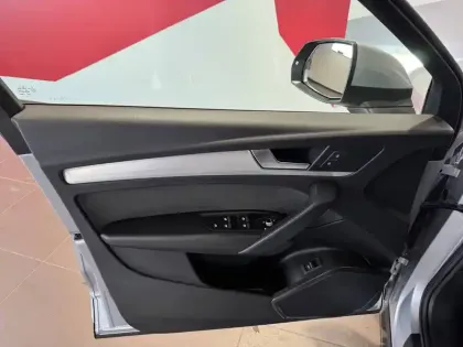 Photo 18 Audi Q5  Sportback 35 TDI 163 S tronic 7