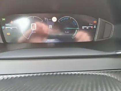 Photo 22 Peugeot 208  Hybrid 110 e-DCS6