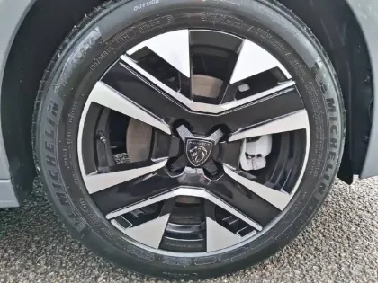 Photo 35 Peugeot 208  Hybrid 110 e-DCS6