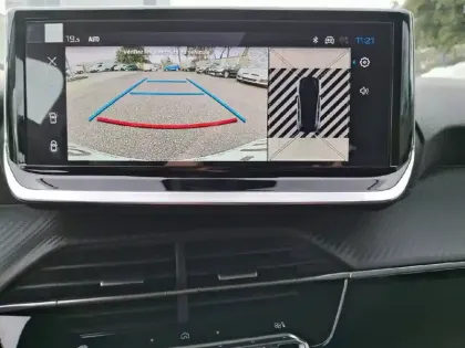 Photo 18 Peugeot 208  Hybrid 110 e-DCS6