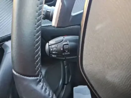 Photo 18 Peugeot 2008  PureTech 130 S&S EAT8