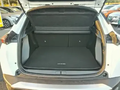 Photo 5 Peugeot 2008  PureTech 130 S&S EAT8