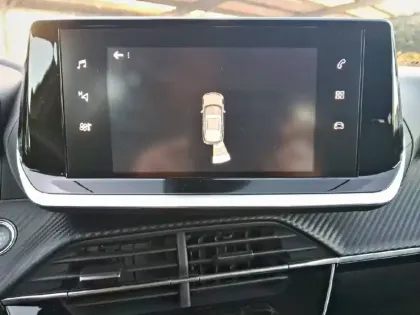 Photo 17 Peugeot 2008  PureTech 130 S&S EAT8