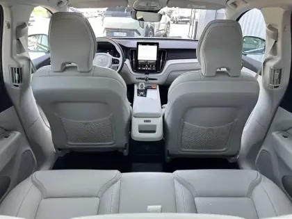 Photo 11 Volvo Xc60  T6 AWD Hybride rechargeable 253 ch+145 ch Geartronic 8
