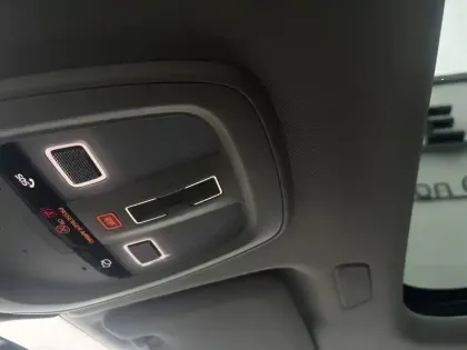 Photo 13 Volvo Xc60  T6 AWD Hybride rechargeable 253 ch+145 ch Geartronic 8