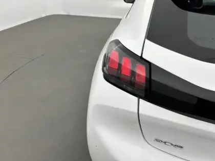 Photo 16 Peugeot 208 Gén. II Ph1 NG Allure 5