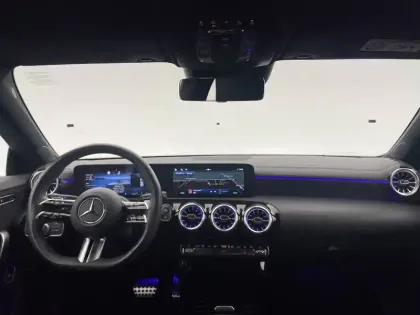 Photo 26 Mercedes CLA  Shooting Brake 200 d 8G-DCT