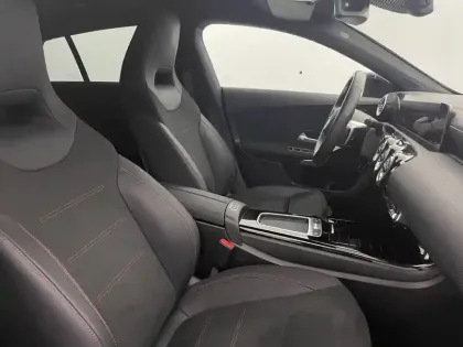 Photo 27 Mercedes CLA  Shooting Brake 200 d 8G-DCT