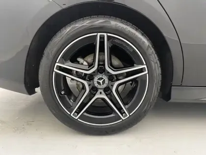 Photo 18 Mercedes CLA  Shooting Brake 200 d 8G-DCT