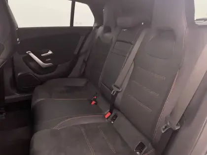 Photo 15 Mercedes CLA  Shooting Brake 200 d 8G-DCT