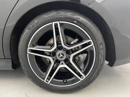 Photo 16 Mercedes CLA  Shooting Brake 200 d 8G-DCT