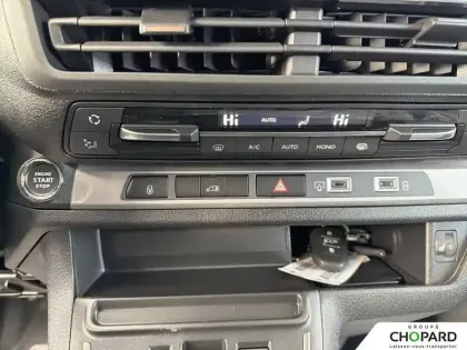 Photo 11 Opel Vivaro  FGN M SPORTIVE DIESEL 180 CH AUTOMATIQUE