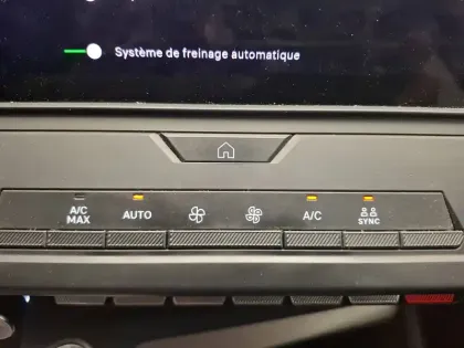 Photo 24 Peugeot 308  PureTech 110ch S&S BVM6