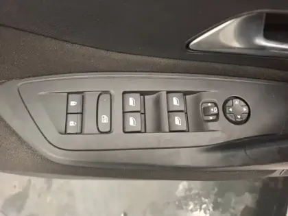 Photo 36 Peugeot 308  PureTech 110ch S&S BVM6