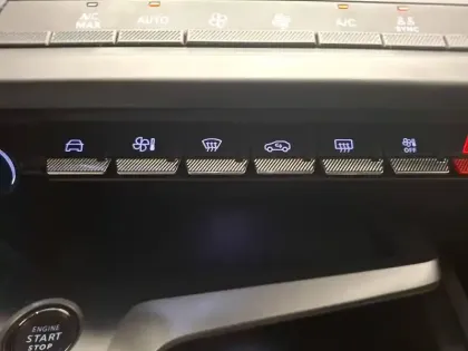 Photo 25 Peugeot 308  PureTech 110ch S&S BVM6