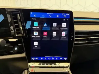 Photo 42 Renault Rafale  E-Tech full hybrid 200ch