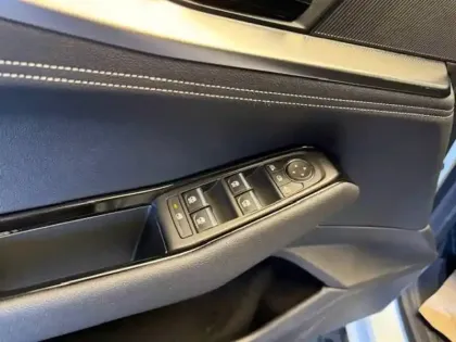 Photo 48 Renault Rafale  E-Tech full hybrid 200ch