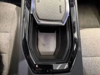 Photo 90 Renault Rafale  E-Tech full hybrid 200ch