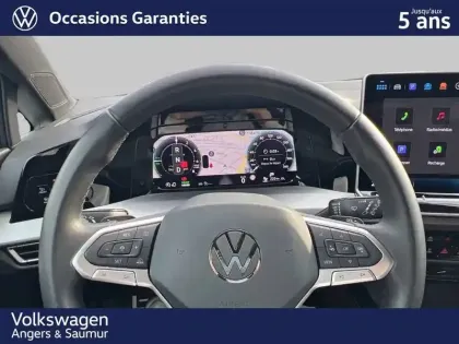 Photo 15 Volkswagen Golf  1.5 eHybrid 204 DSG6