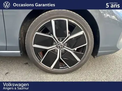 Photo 18 Volkswagen Golf  1.5 eHybrid 204 DSG6