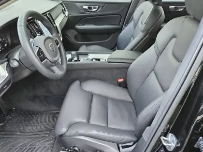 Photo 5 Volvo V60  CROSS COUNTRY B4 AWD 197 ch Geartronic 8