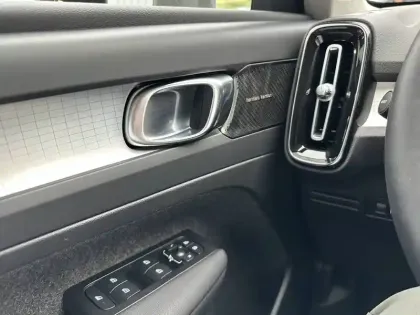 Photo 14 Volvo Xc40  T4 Recharge 129+82 ch DCT7