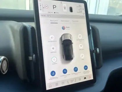 Photo 18 Volvo Ex30  Cross Country Twin Performance 428 ch 1EDT