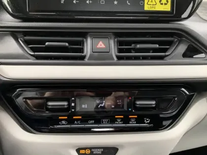 Photo 11 Suzuki Swift  1.2 Dualjet Hybrid