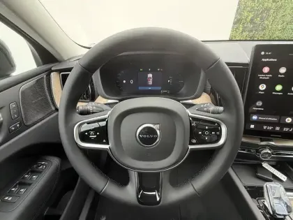 Photo 15 Volvo Xc60  T6 AWD Hybride rechargeable 253 ch+145 ch Geartronic 8