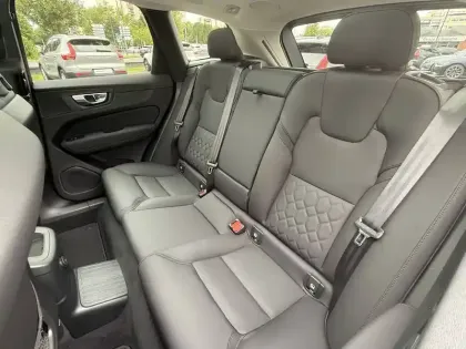 Photo 18 Volvo Xc60  T6 AWD Hybride rechargeable 253 ch+145 ch Geartronic 8